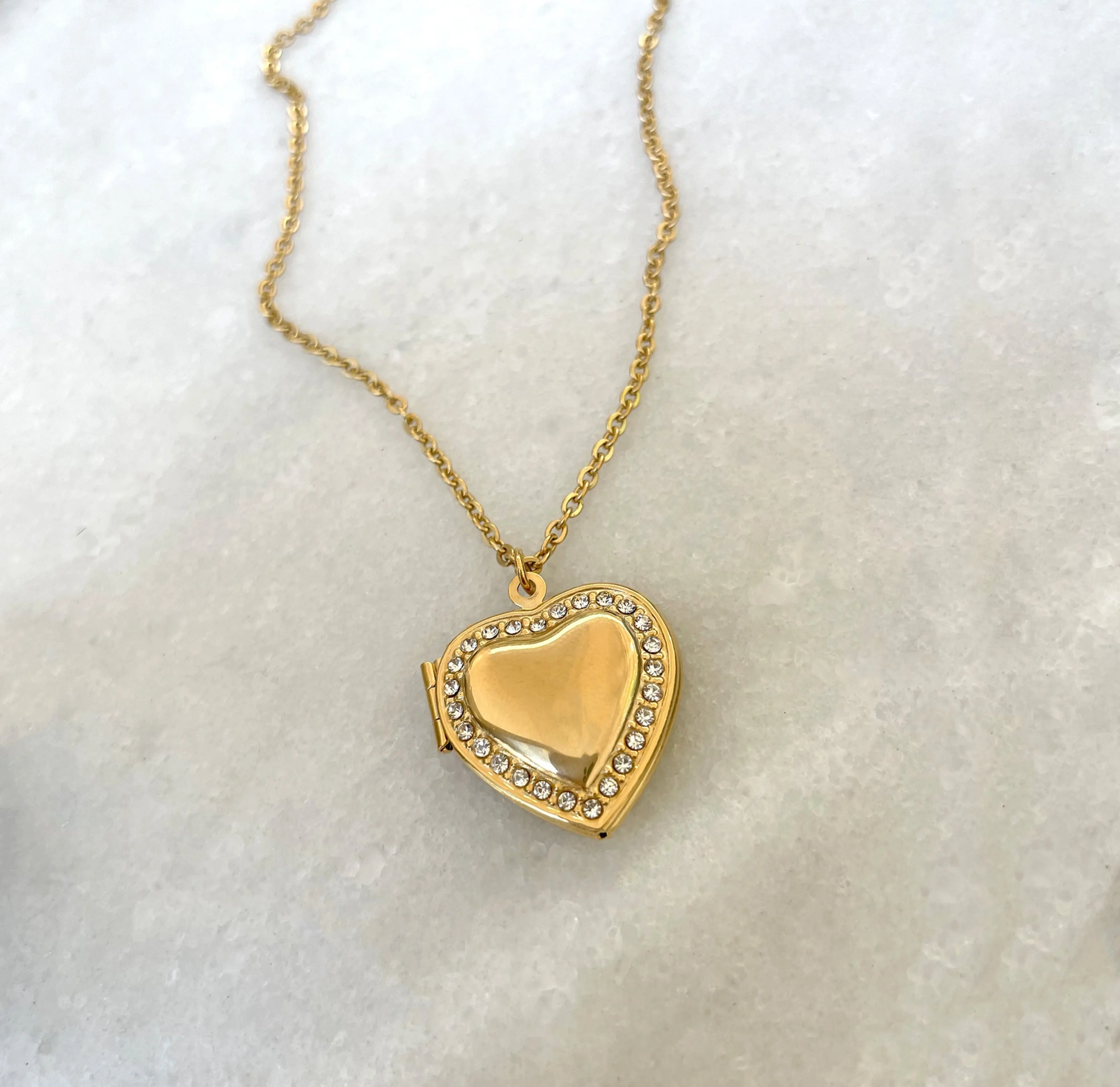 CHERISH GOLD HEART LOCKET PENDANT NECKLACE