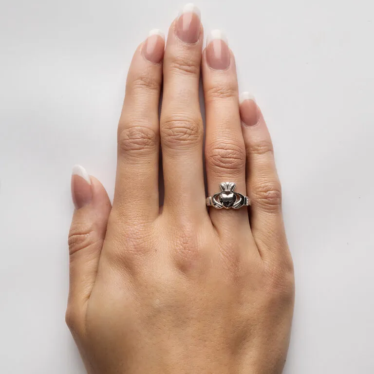 Comfort Fit Claddagh Ring