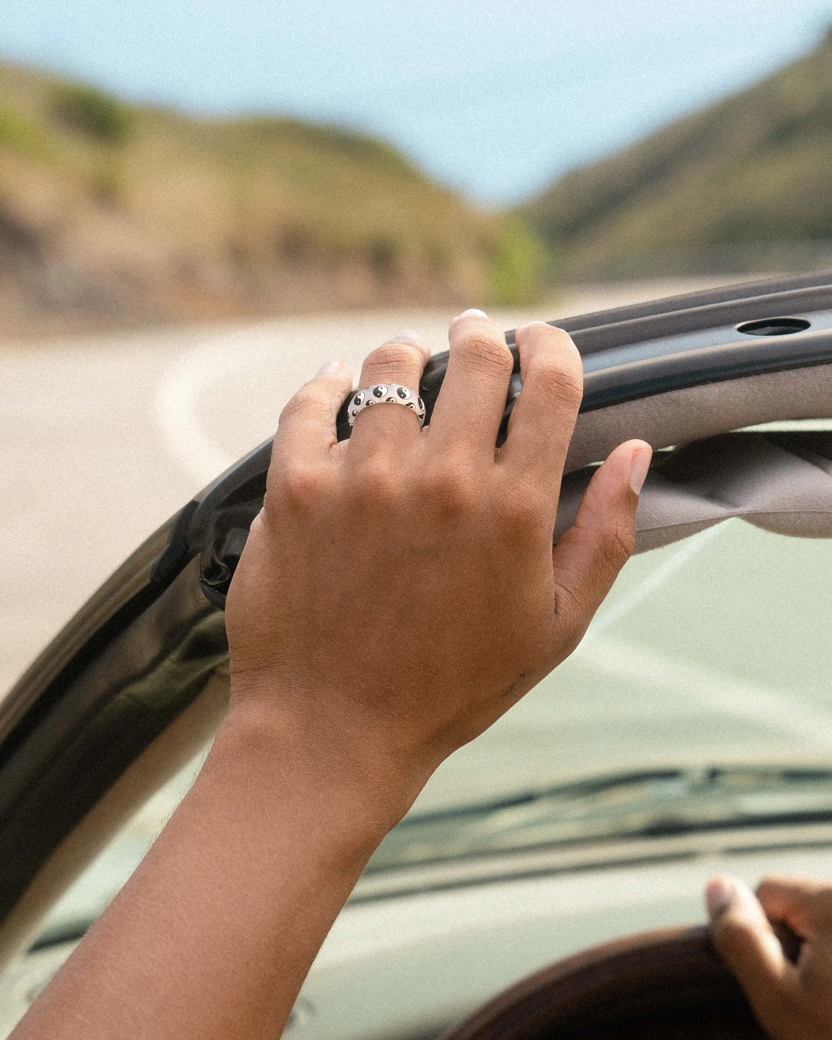 Yin Yang Ring